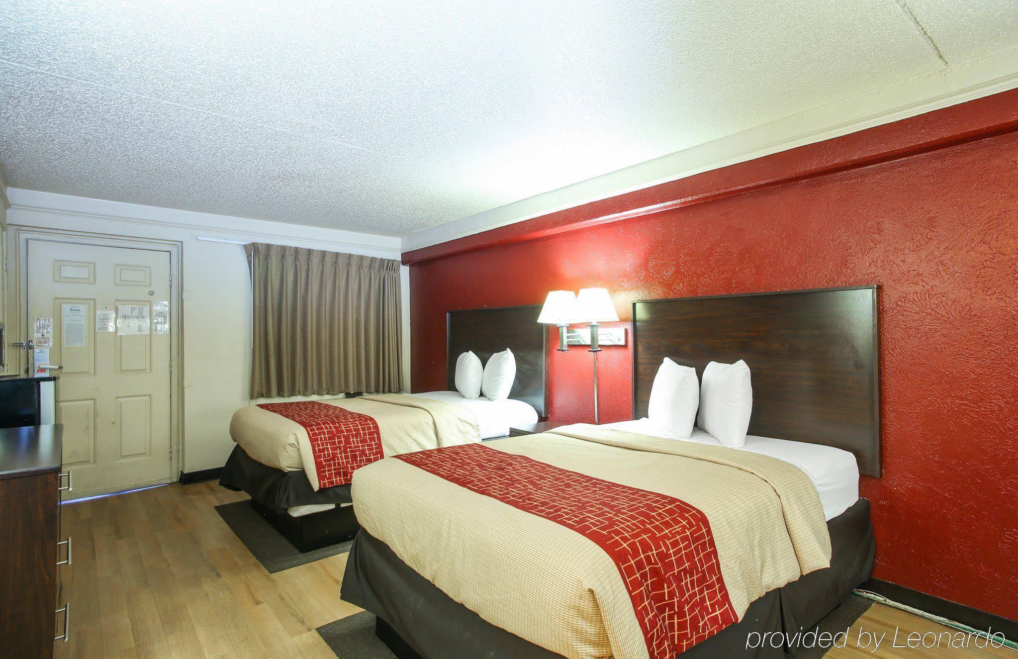 Red Roof Inn North Dallas - Park Central מראה חיצוני תמונה