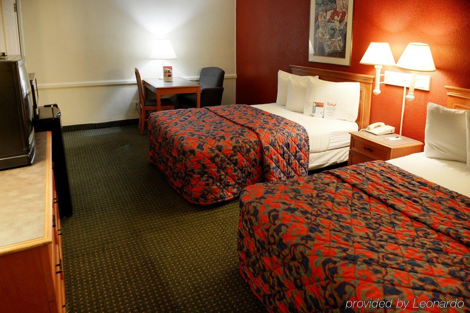 Red Roof Inn North Dallas - Park Central מראה חיצוני תמונה