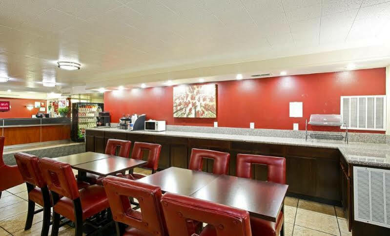 Red Roof Inn North Dallas - Park Central מראה חיצוני תמונה